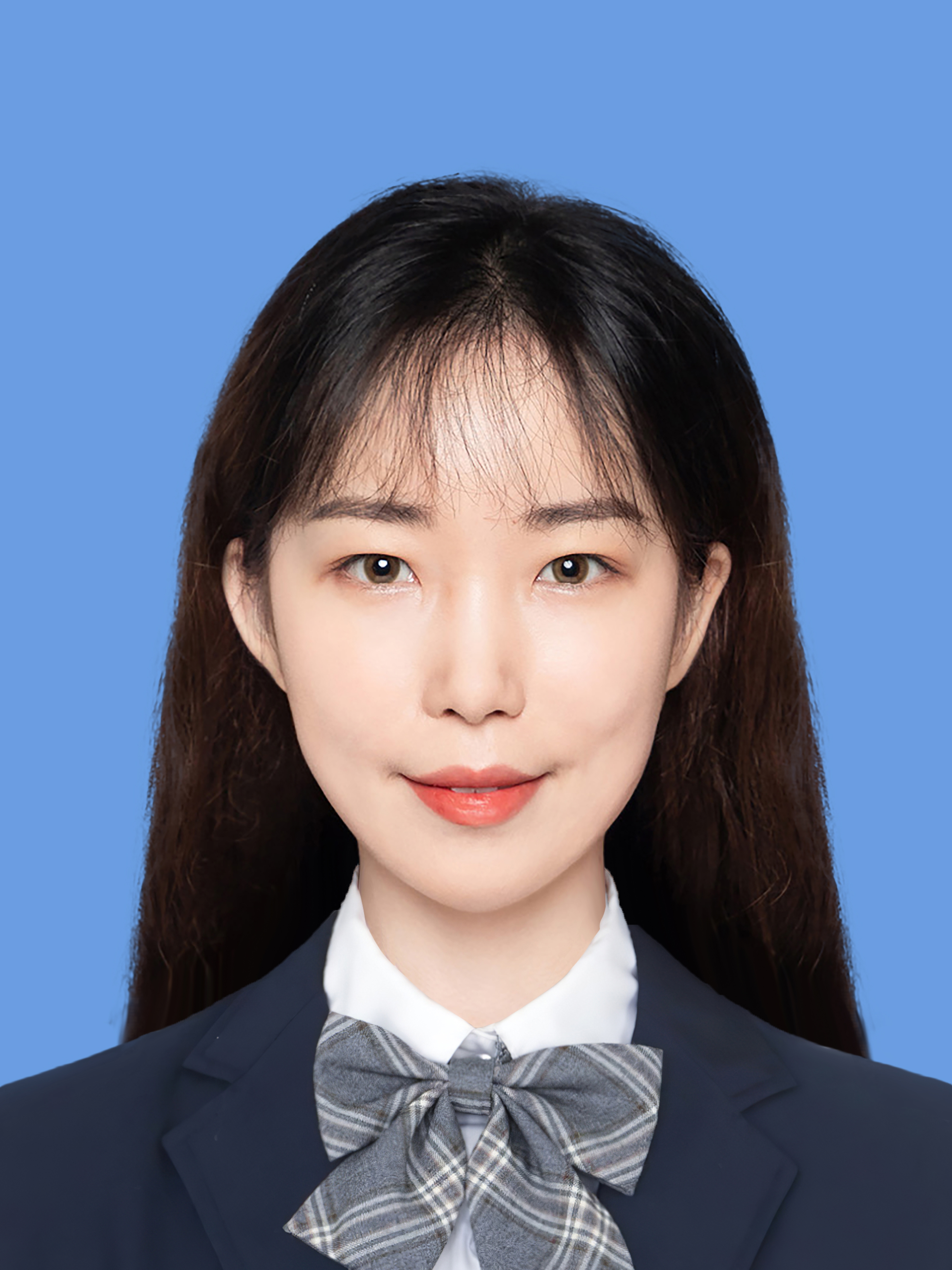 周玥含